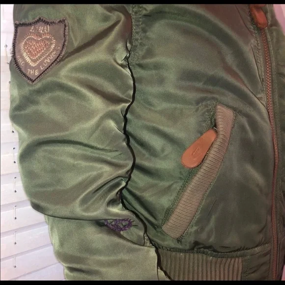 Alpha Industries Super Rare Size XS - Picture 5 of 9